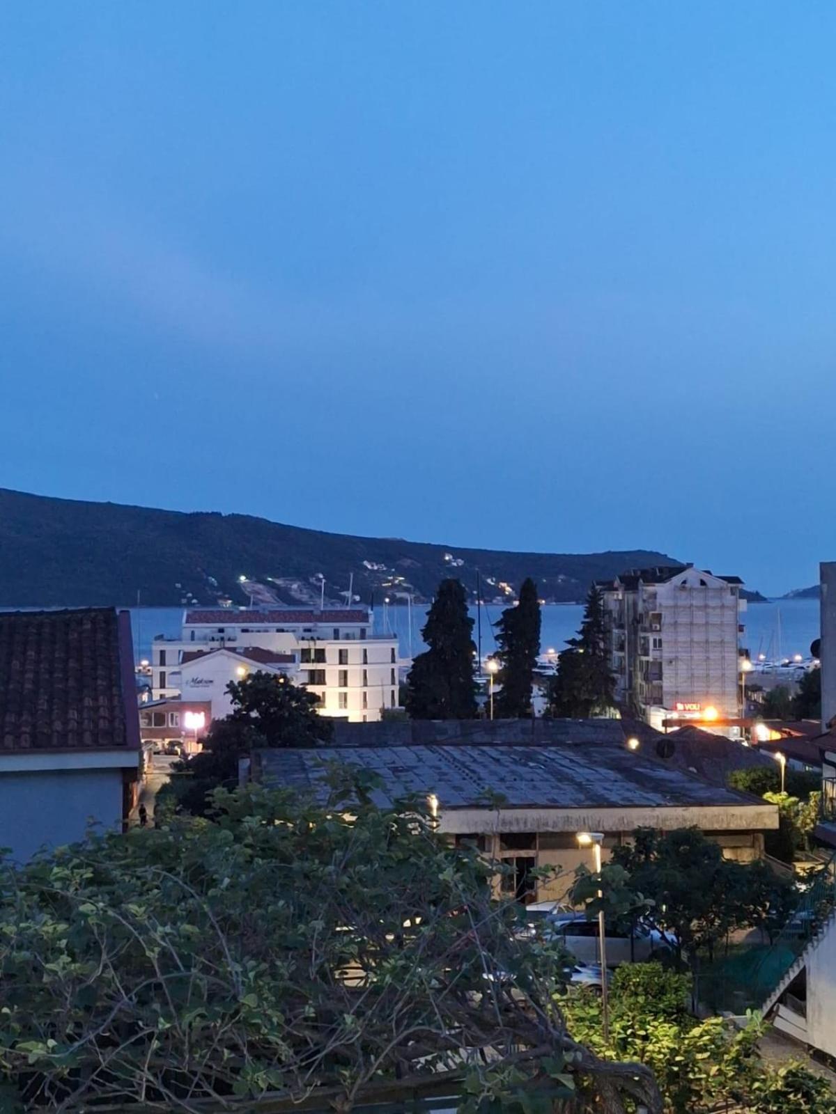 Apartments Lena Χέρτσεγκ Νόβι Εξωτερικό φωτογραφία