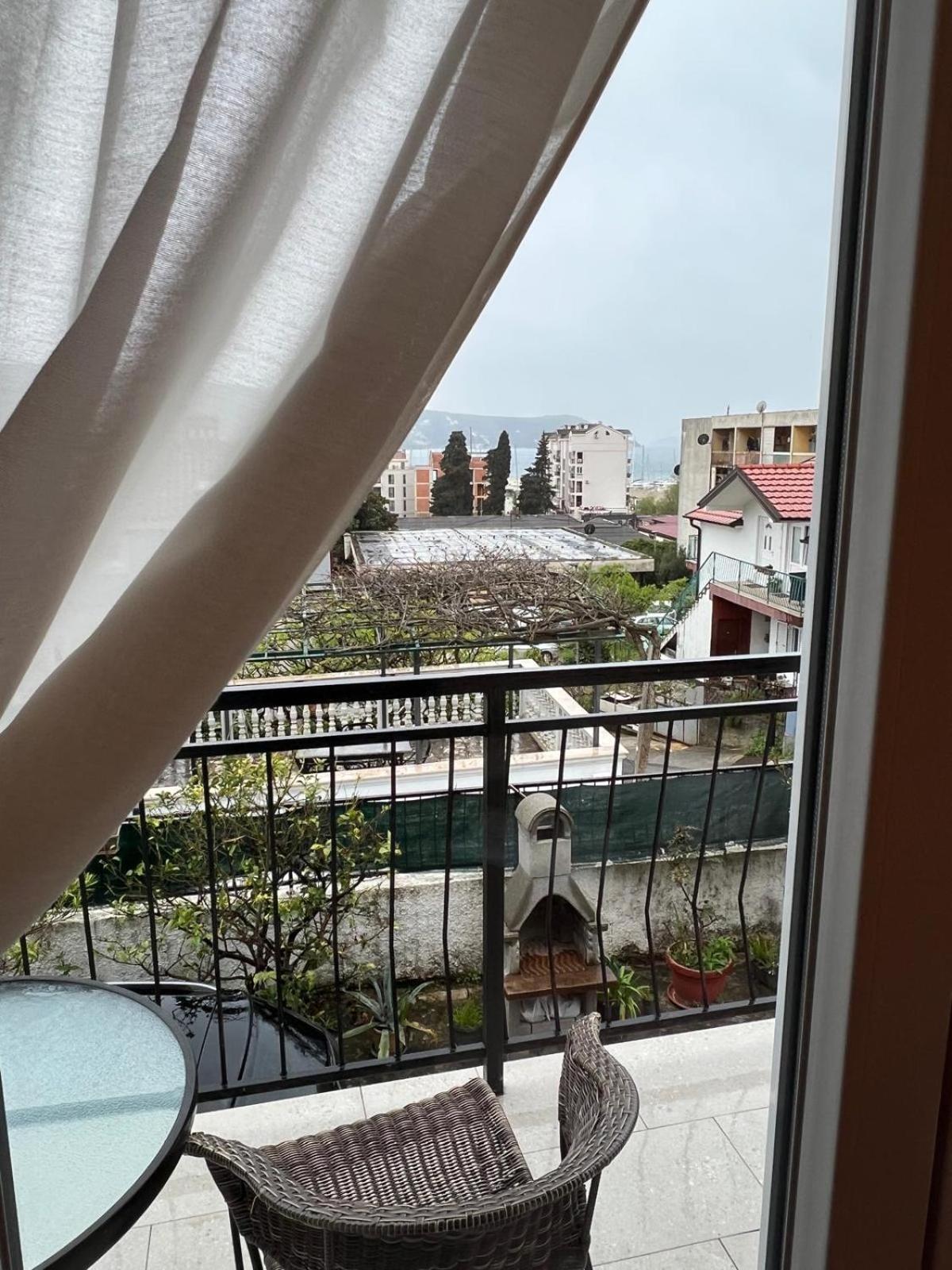 Apartments Lena Χέρτσεγκ Νόβι Εξωτερικό φωτογραφία
